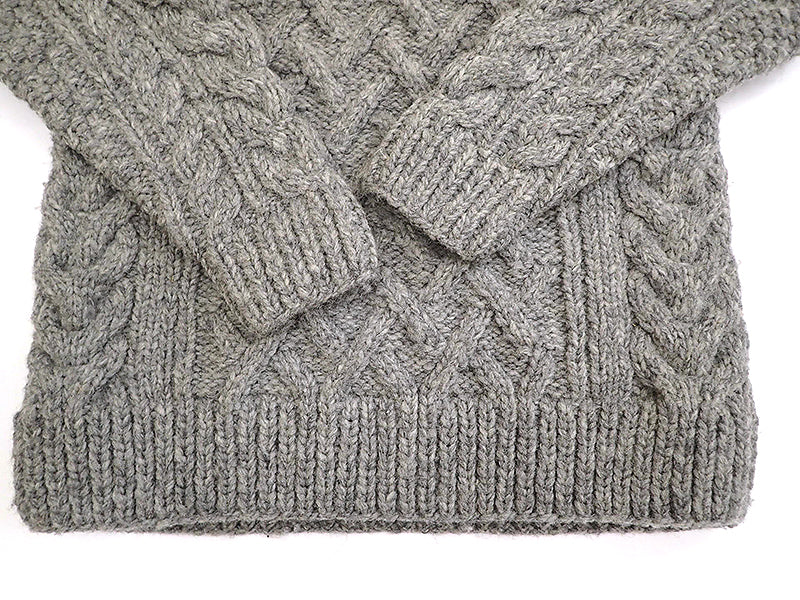CANADIAN SWEATER Crew Neck Sweater(Gray)