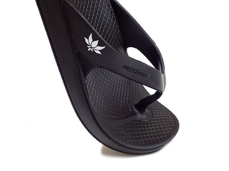 AXXE CLASSIC×FREEWATERS SANDAL