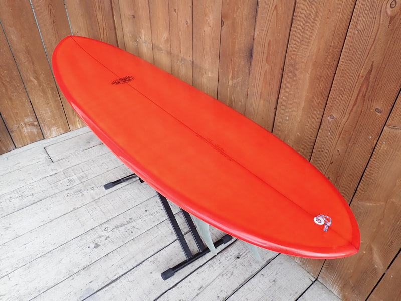 SHAPES AND HULLS/ROUND PIN STUBBIE QUAD 6'4"