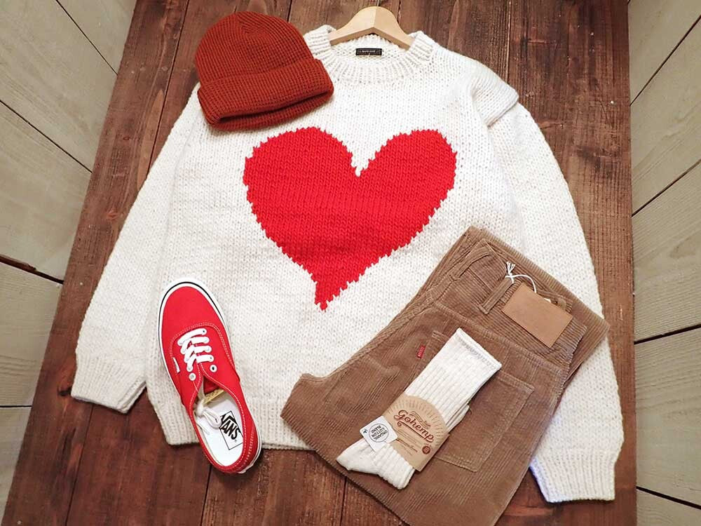 【THRIFTY LOOK】HEART HAND KNIT CREW