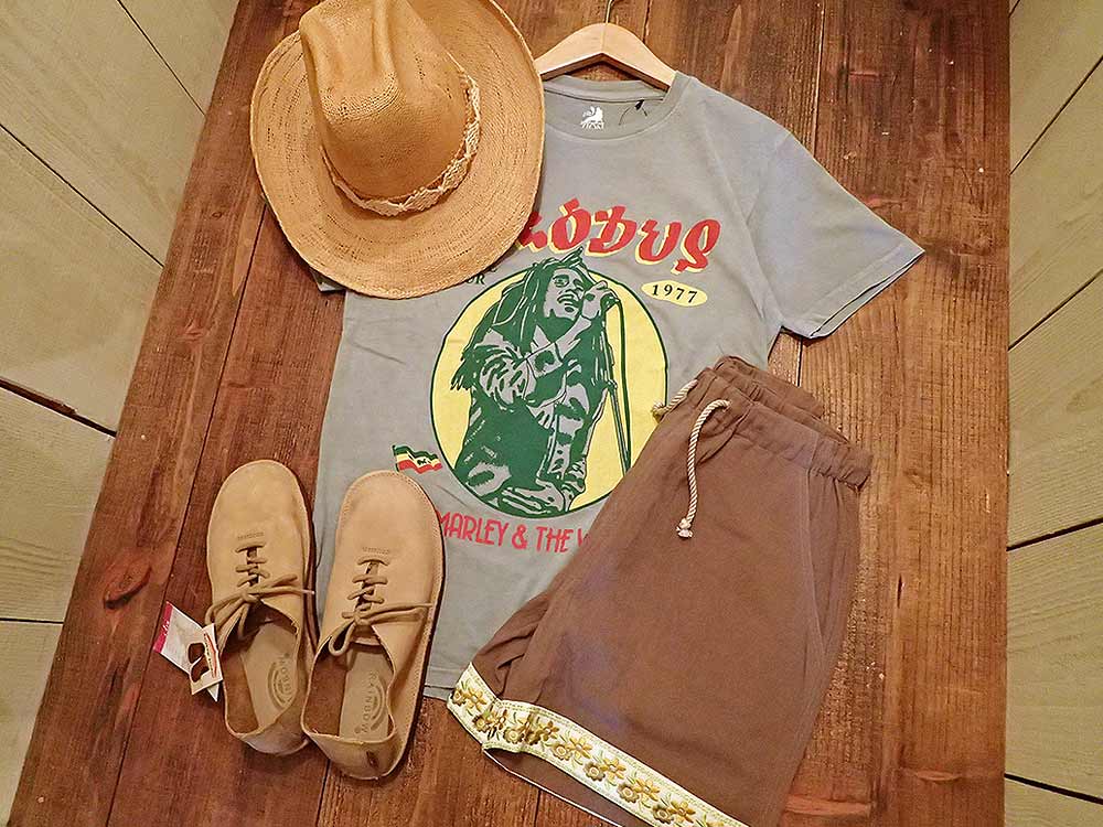 【HAVE A GRATEFUL DAY】EASY SHORTS