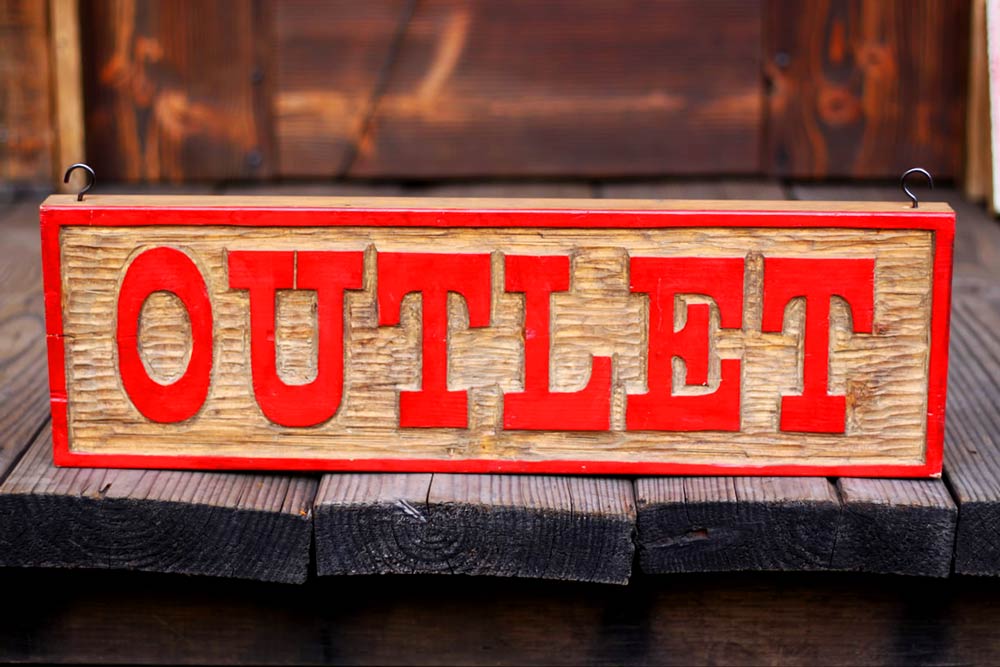 OUTLET