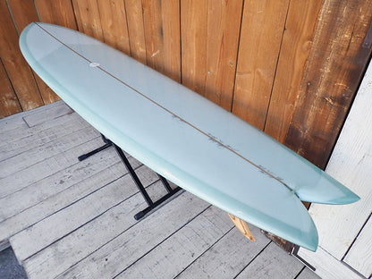 Fish Simmons 8'6" with Geppy Fins