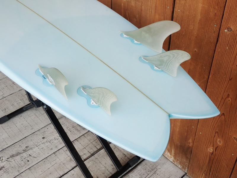 SHAPES AND HULLS/FLEX FIN QUAD FISH 5'7"