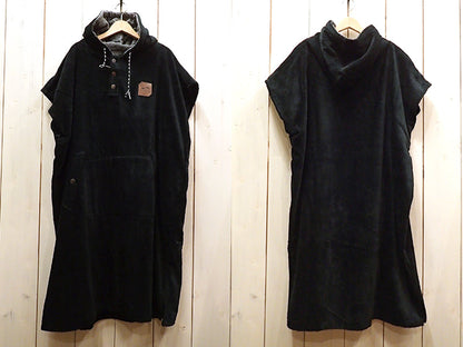 【SLOW TIDE】THE DIGS PONCHO BLACK