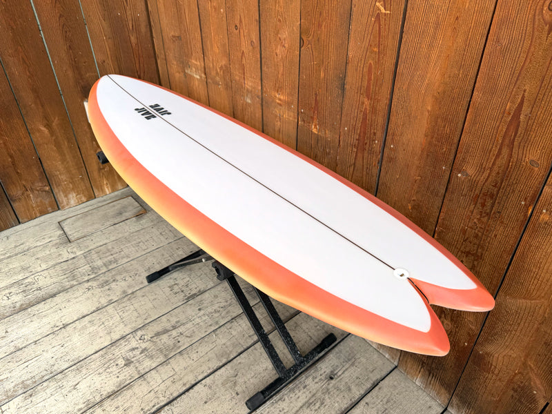 Lifter II Swallow Tail 5'9"