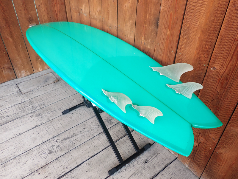 SHAPES AND HULLS/FLEX FIN QUAD FISH 5'11"